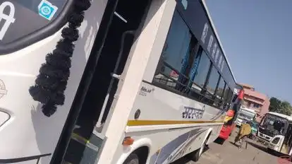 Saraswati Travels Bus-Side Image