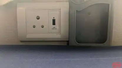 Balaji Cabs Bus-Amenities Image