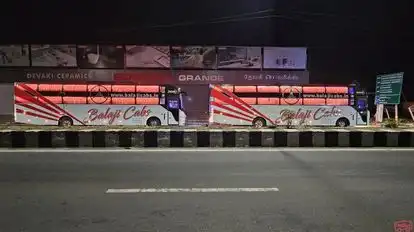 Balaji Cabs Bus-Side Image
