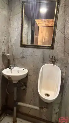 SHREE MARUTIKRUPA TRAVELS AND CARGO Bus-Amenities Image