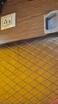 Raja Buses  Bus-Amenities Image