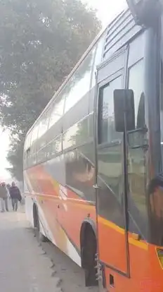 Mansi Travels Bus-Side Image