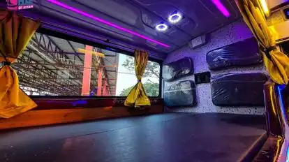 DREAMWAY LAVISH Bus-Seats Image