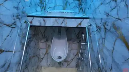 D.R.JAKHAR TRAVELS Bus-Amenities Image