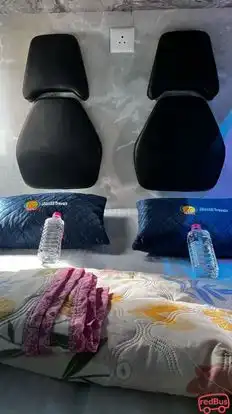 D.R.JAKHAR TRAVELS Bus-Front Image