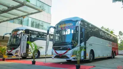 JN HOLIDAYS  Bus-Front Image