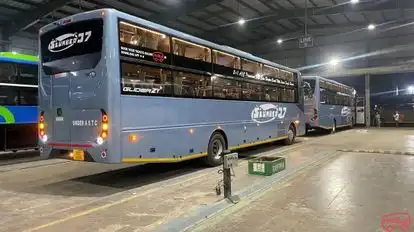 Slumber 37 Bus-Side Image