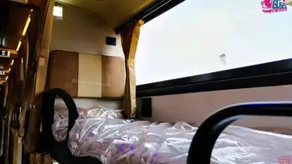 Slumber 37 Bus-Seats Image