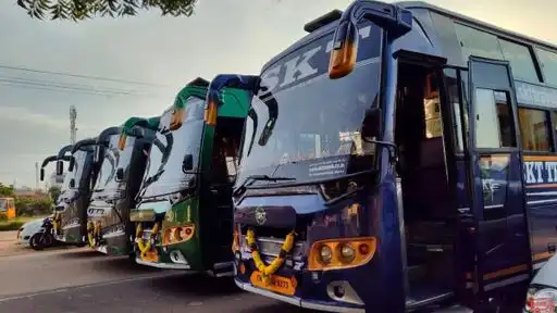 SKT TRAVELS Bus-Front Image