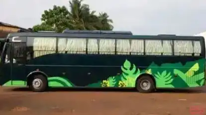 SKYLITE TRAVELS Bus-Side Image