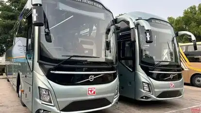 Royal Travels Hills Bus-Side Image