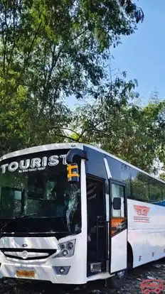 Royal Travels Hills Bus-Front Image