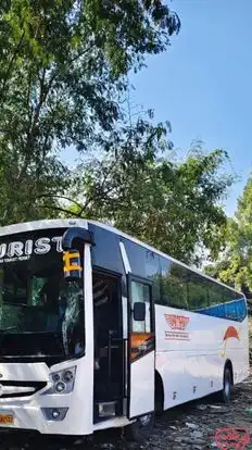 Royal Travels Hills Bus-Side Image