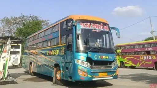 Jay i ma Travels Bus-Front Image