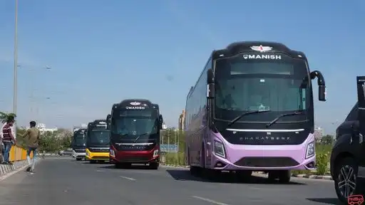 Manish Travels Private Limited Bus-Front Image