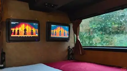 SLC Road Lines Bus-Amenities Image