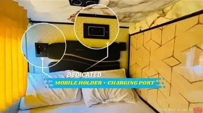 ABHIMANYU TRAVELS AND CARGO Bus-Amenities Image