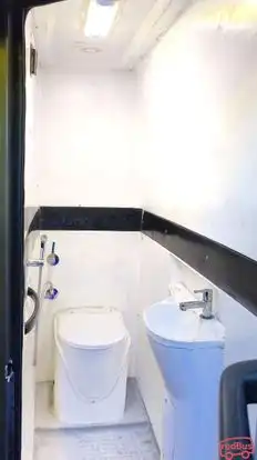 Ruby Makil Travels Bus-Amenities Image