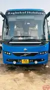 Raghukul Holidays  Bus-Front Image