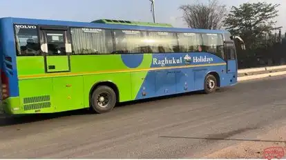 Raghukul Holidays  Bus-Side Image