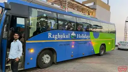 Raghukul Holidays  Bus-Side Image