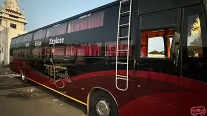 Radhe Travels  Bus-Side Image
