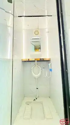 Shri krishna Tour and Travels Bus-Amenities Image