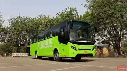 FlixBus Bus-Front Image