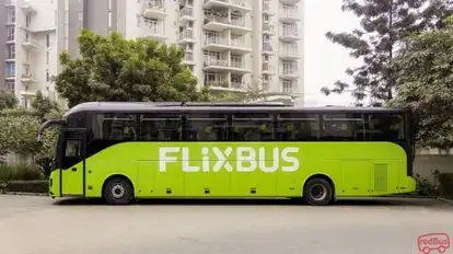 FlixBus Bus-Side Image