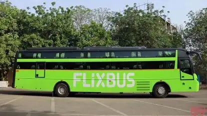 FlixBus Bus-Side Image