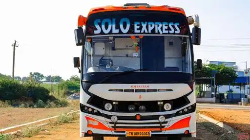 SOLO EXPRESS Bus-Front Image