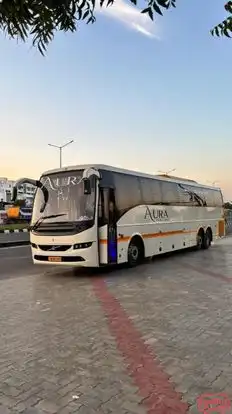 Aura Bus Lines Bus-Front Image