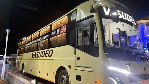 Vasudeo Travels Bus-Front Image