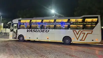 Vasudeo Travels Bus-Side Image