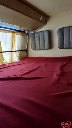 Udan Pari Dlx Bus-Amenities Image