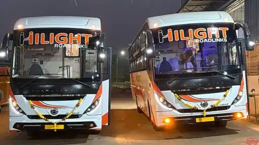 Hilight Roadlinks Bus-Front Image