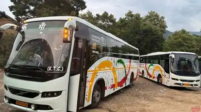 Himalayan Nomad Ktc Bus-Front Image