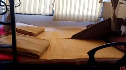 Golden Travels Bus-Amenities Image