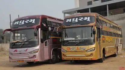 Madhuram Travels Bus-Front Image