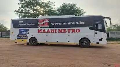 MAAHI METRO TOURS AND TRAVELS Bus-Side Image