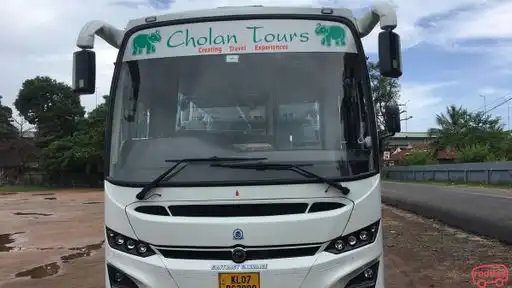 CHOLAN TOURS Bus-Front Image
