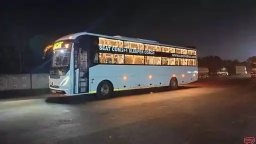 Cochin Bus Bus-Front Image