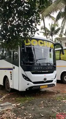 Cochin Bus Bus-Front Image