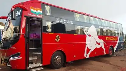 SRI SIDDHAN TRAVELS Bus-Side Image