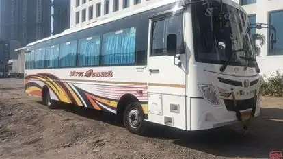 SHREE GANESH TOURS AND TRAVELS Bus-Side Image