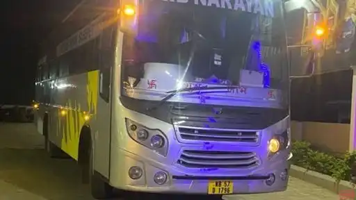 SHIVNARAYAN TRAVELS Bus-Front Image