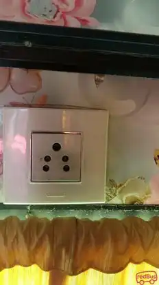 Shivratn Travels  Bus-Amenities Image