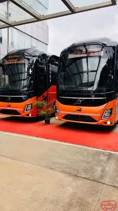 REINDEER TRANSIT Bus-Front Image