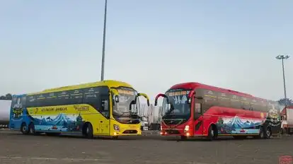 ReoBus Pro Bus-Front Image