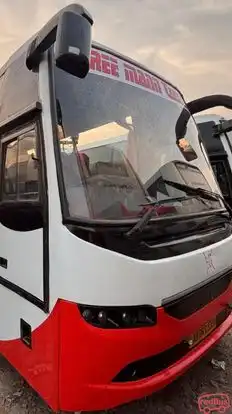 Shree mann travels Bus-Front Image